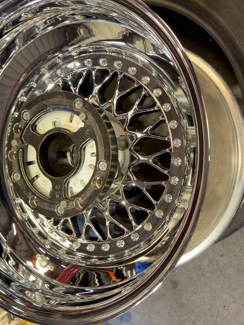 Detailed chrome custom wheel